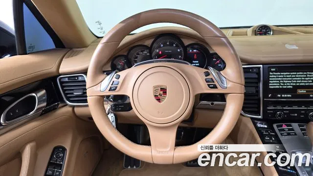 Porsche Panamera — фото 13