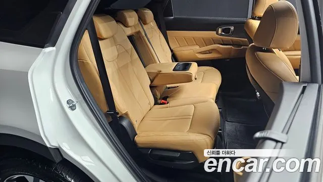 Kia Sorento — фото 11