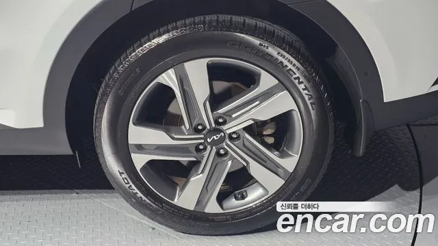 Kia Sorento — фото 21