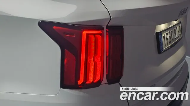 Kia Sorento — фото 23