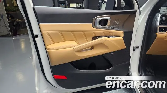 Kia Sorento — фото 24