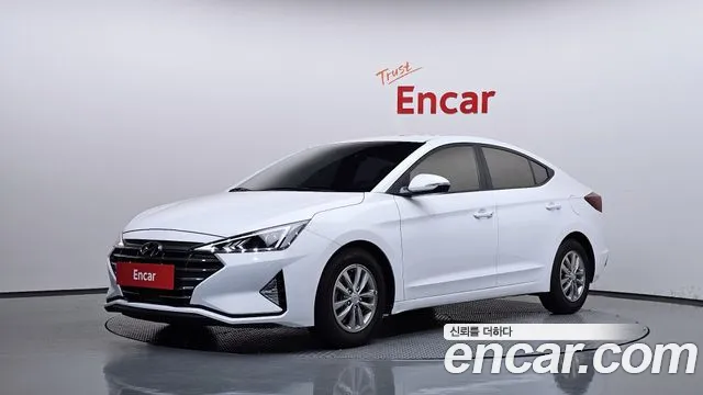 Hyundai Avante — фото 1