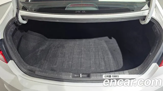 Hyundai Avante — фото 20