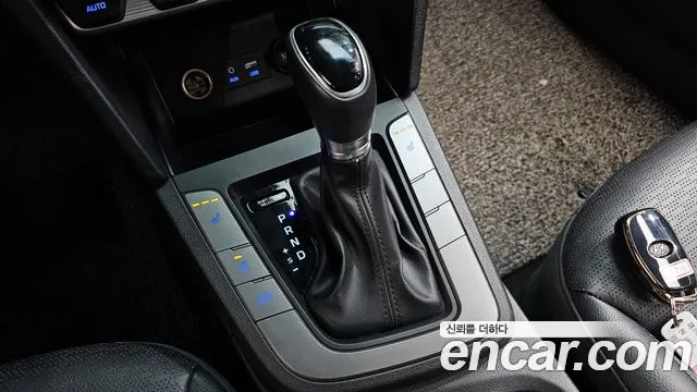 Hyundai Avante — фото 9