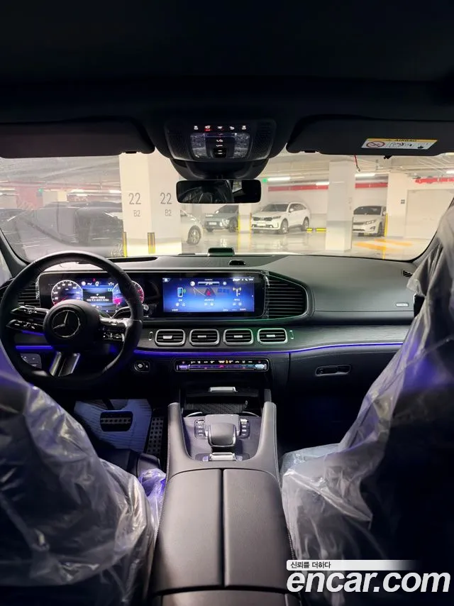 Mercedes-Benz GLS-Class — фото 12