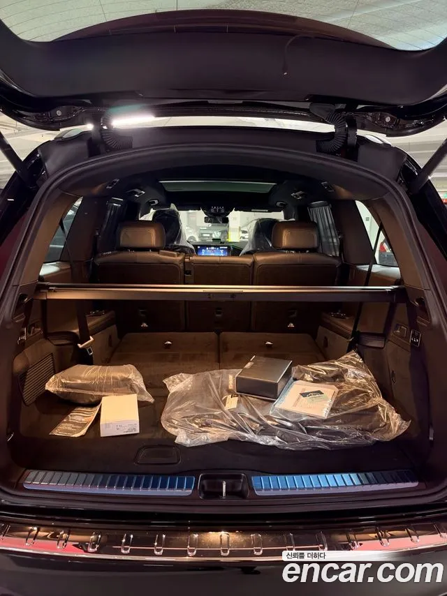 Mercedes-Benz GLS-Class — фото 16
