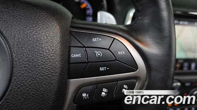 Jeep Cherokee — фото 17