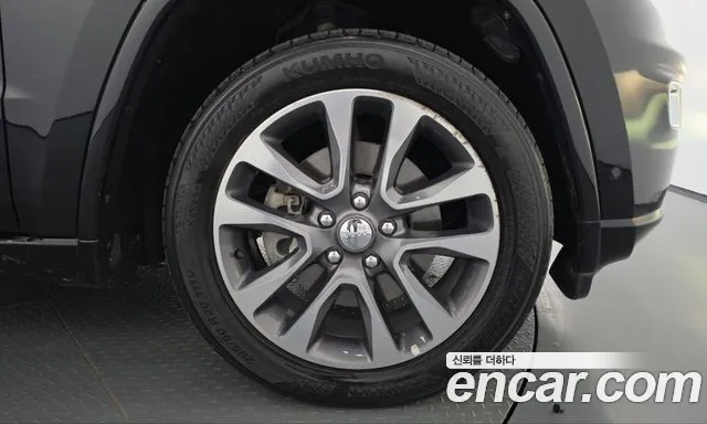 Jeep Cherokee — фото 21
