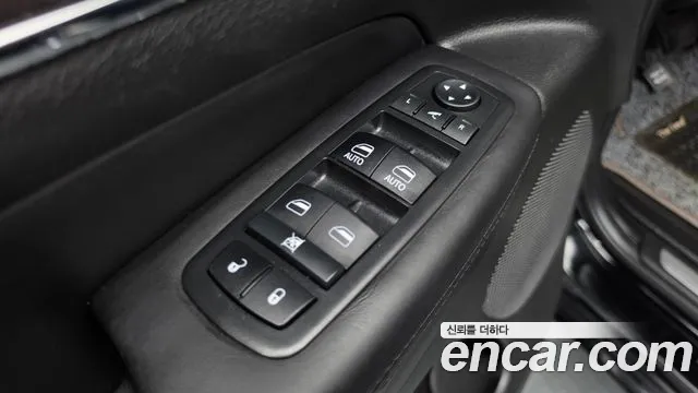 Jeep Cherokee — фото 27