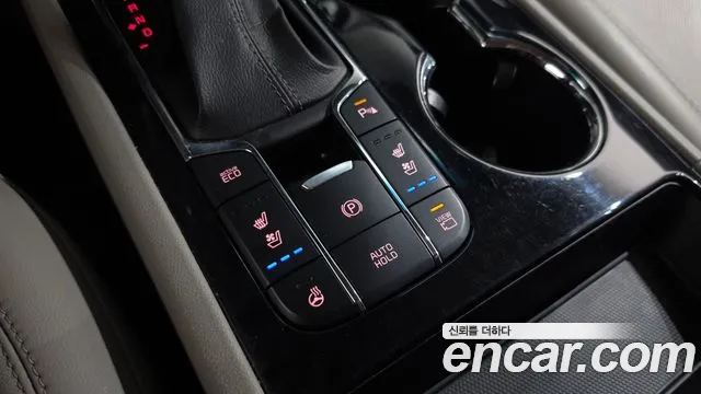 Kia Carnival — фото 18