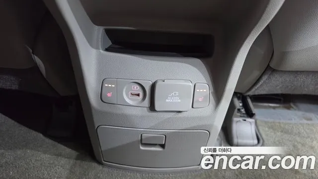 Kia Carnival — фото 19