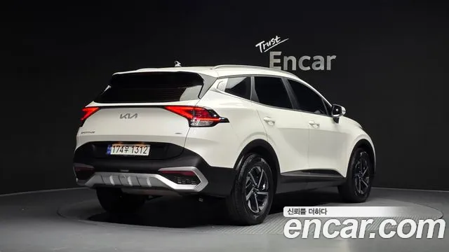 Kia Sportage — фото 1