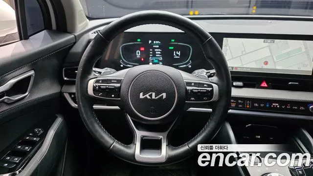 Kia Sportage — фото 12