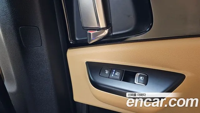 Kia Carnival — фото 19