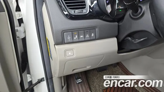 Kia Carnival — фото 30