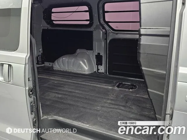 Hyundai Starex — фото 12