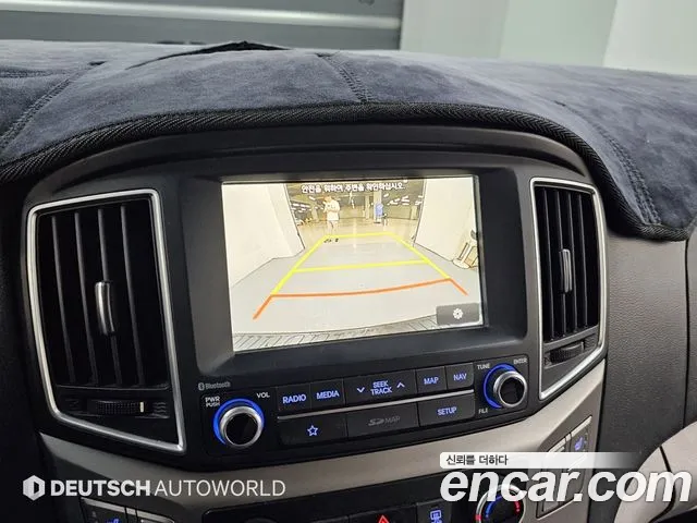 Hyundai Starex — фото 15