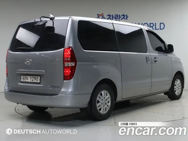 Hyundai Starex — фото 2