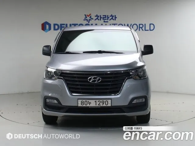 Hyundai Starex — фото 3