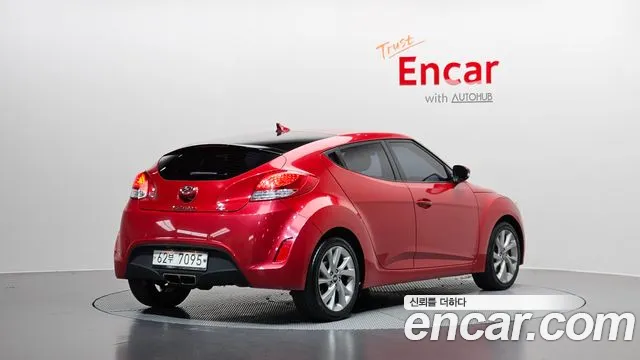 Hyundai Veloster — фото 2