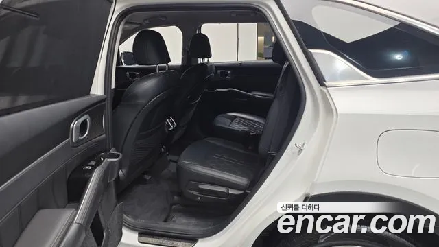 Kia Sorento — фото 11