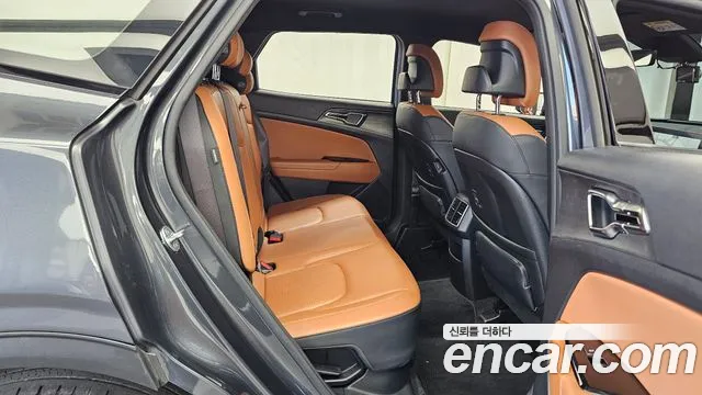Kia Sportage — фото 12