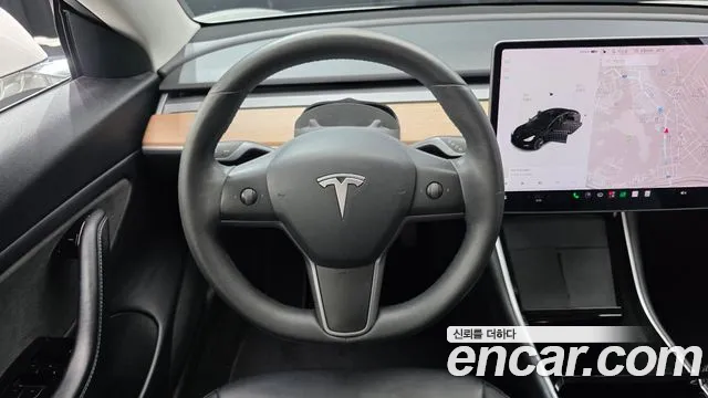 Tesla Model 3 — фото 12