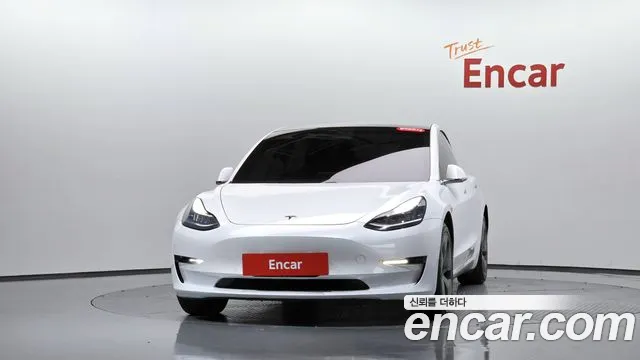 Tesla Model 3 — фото 2