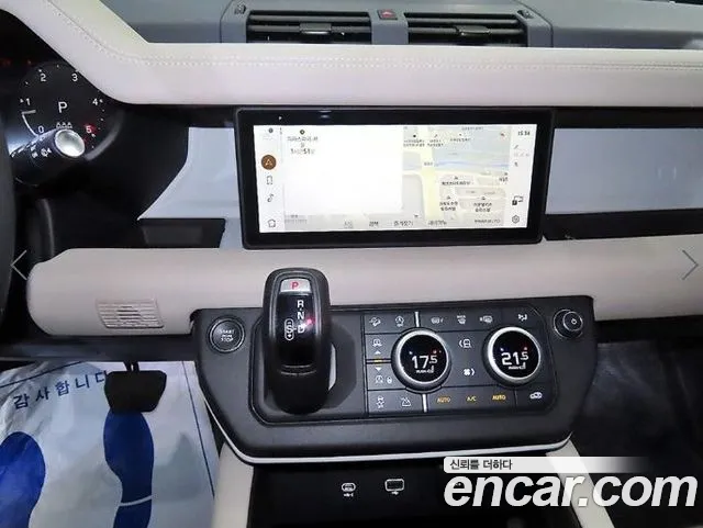 Land Rover Defender — фото 10
