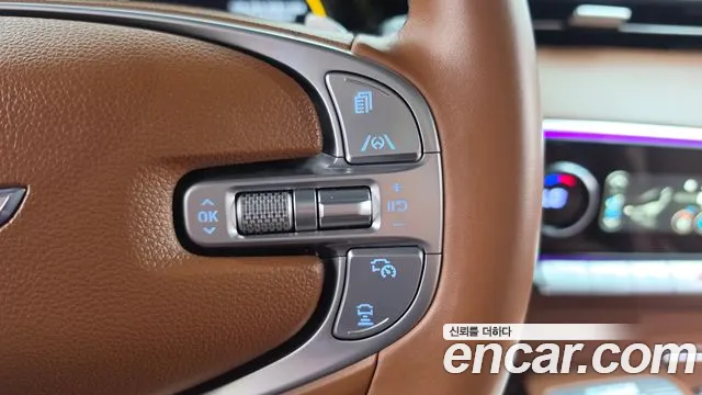Genesis GV70 — фото 17