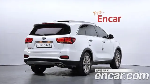Kia Sorento — фото 2