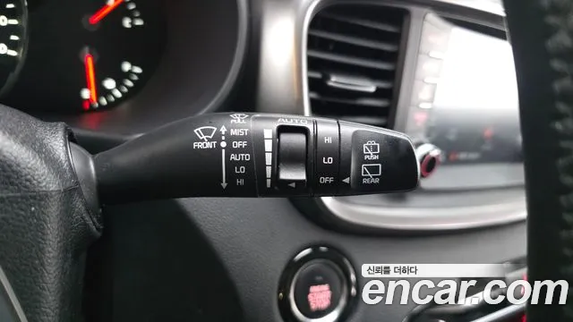 Kia Sorento — фото 29