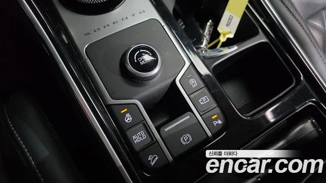 Kia Sorento — фото 9