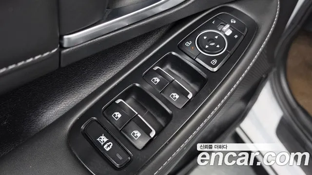 Hyundai Sonata — фото 27