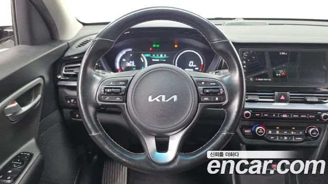 Kia Niro — фото 13