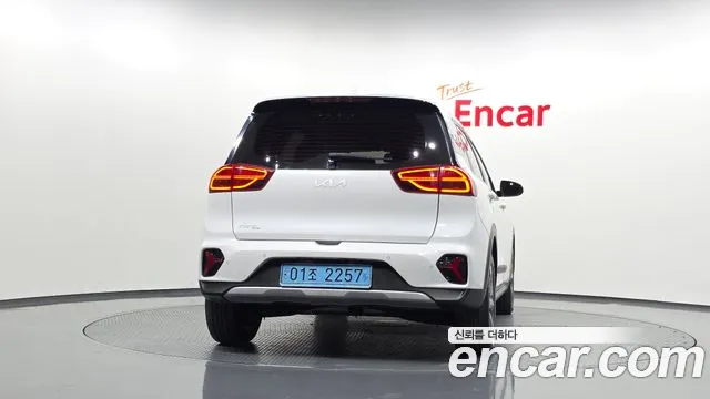 Kia Niro — фото 3