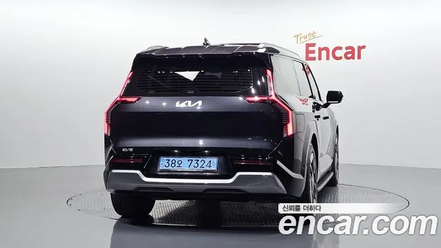 Kia EV9 — фото 3