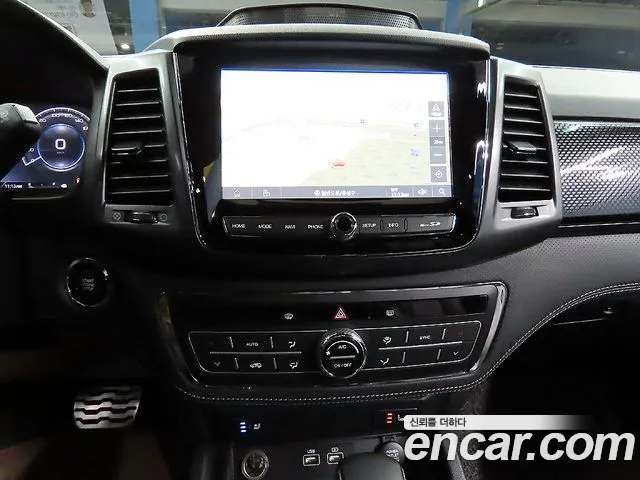 KG_Mobility_Ssangyong Rexton — фото 11