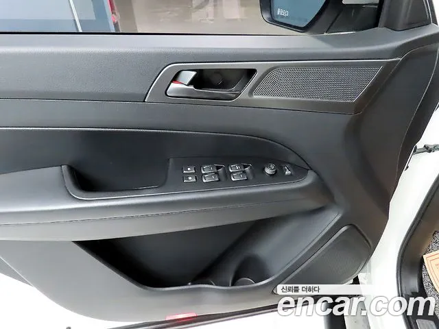 KG_Mobility_Ssangyong Rexton — фото 13