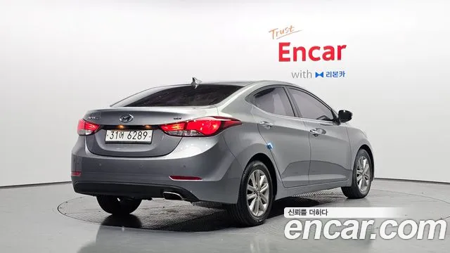 Hyundai Avante — фото 1