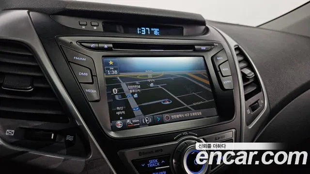 Hyundai Avante — фото 13