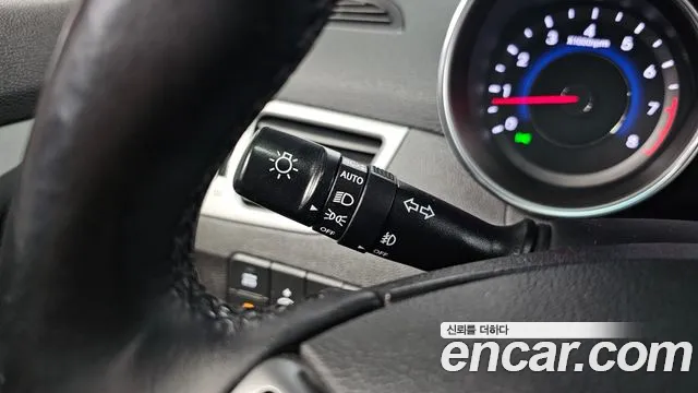 Hyundai Avante — фото 17