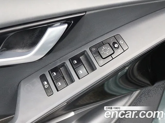 Kia Niro — фото 12