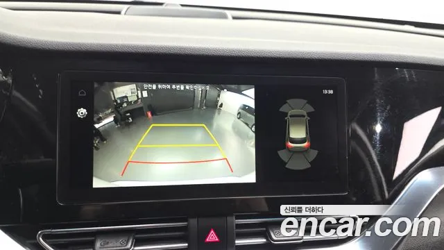 Kia Niro — фото 15