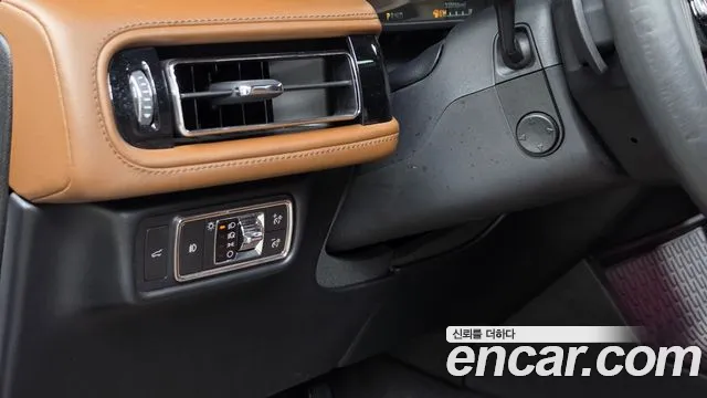 Lincoln Aviator — фото 16