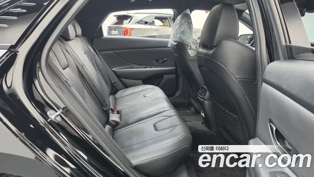 Hyundai Avante — фото 10