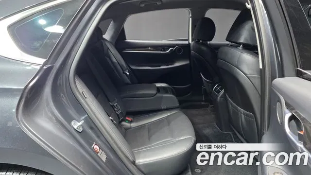 Hyundai Grandeur — фото 12