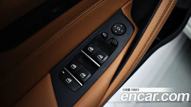 BMW 5-Series — фото 12