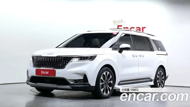 Kia Carnival — фото 1