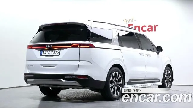 Kia Carnival — фото 2